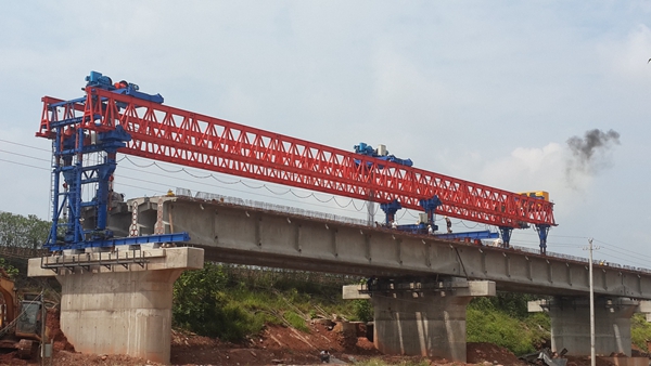 32-180單導梁架橋機